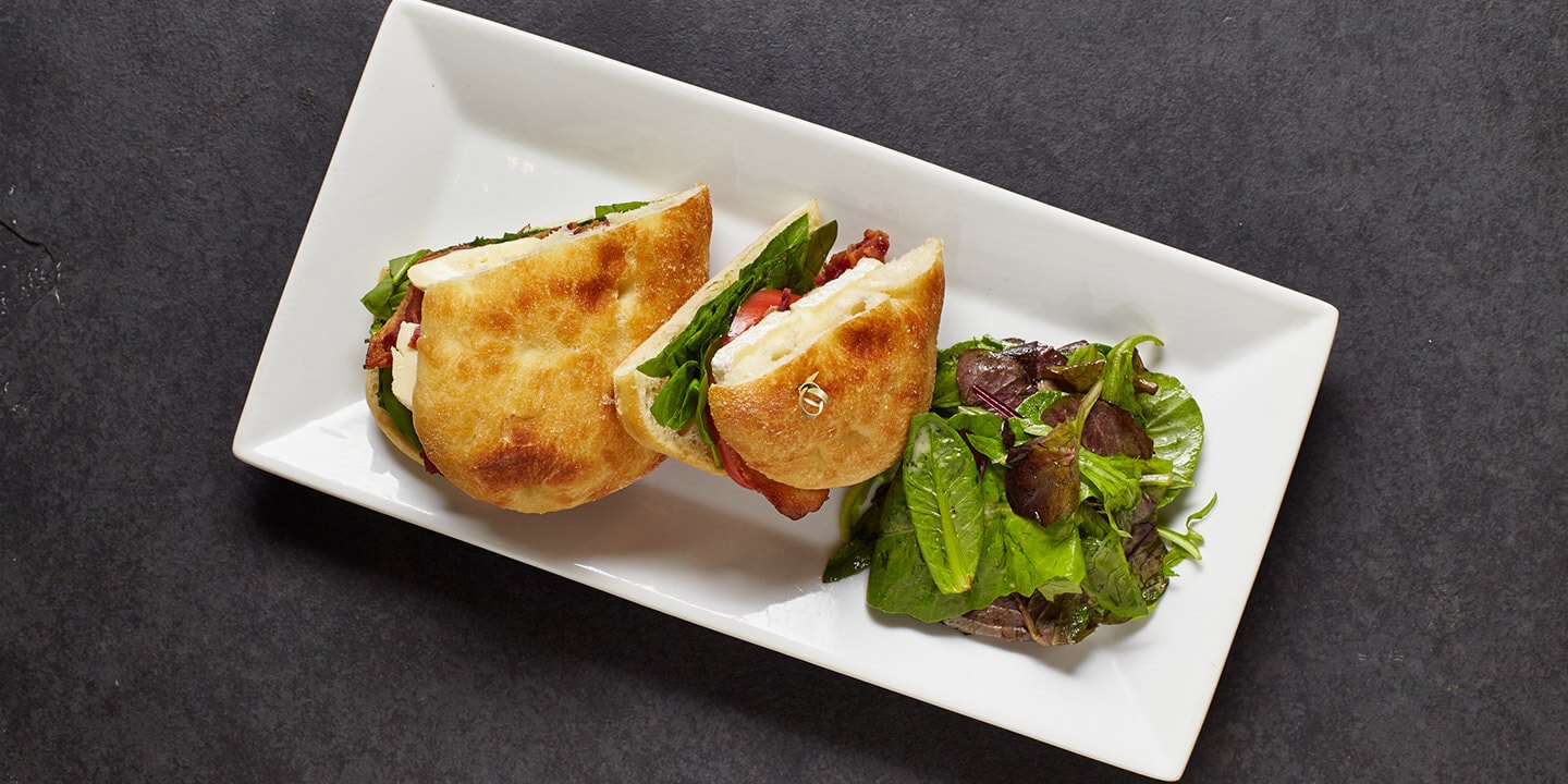 sandwich au brie et au bacon